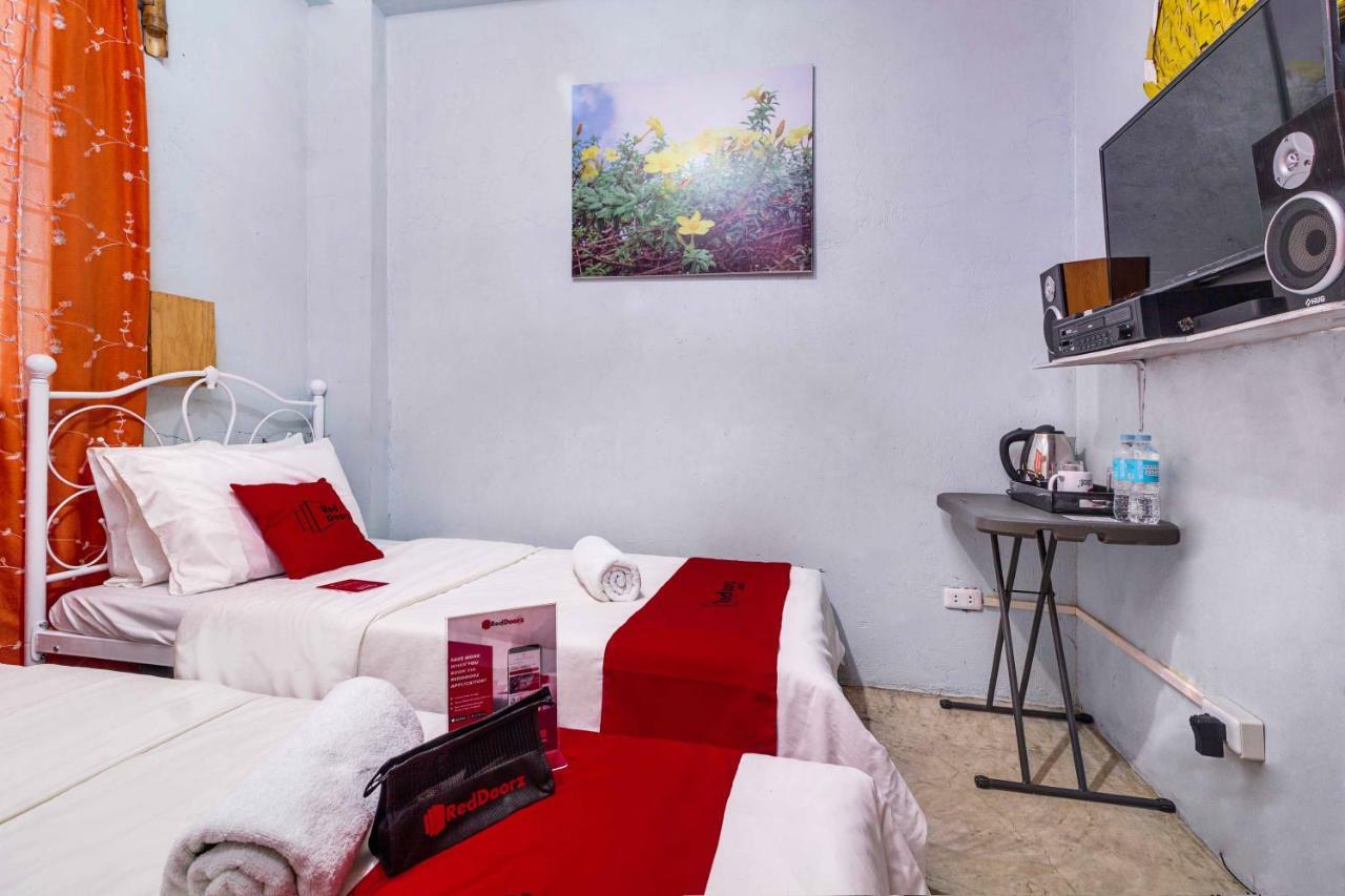 Reddoorz @ Zapatera Cebu Hotel Екстериор снимка