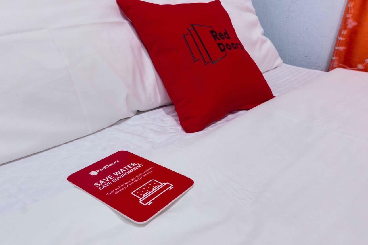 Reddoorz @ Zapatera Cebu Hotel Екстериор снимка